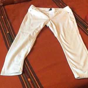 BUNDLE HUE White Jeggings